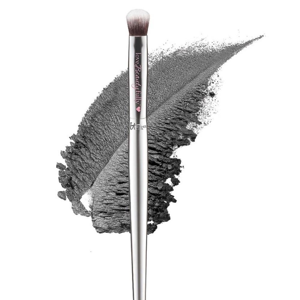 IT Brushes For ULTA “Love Beauty Fully” Set of 3 - Picture 7 of 16